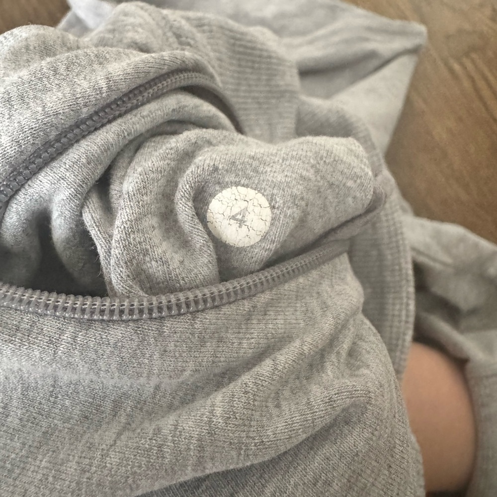 Lululemon rest day women’s gray cowl neck zip pocket pullover sweatshirt Sz 4 - Picture 9 of 9